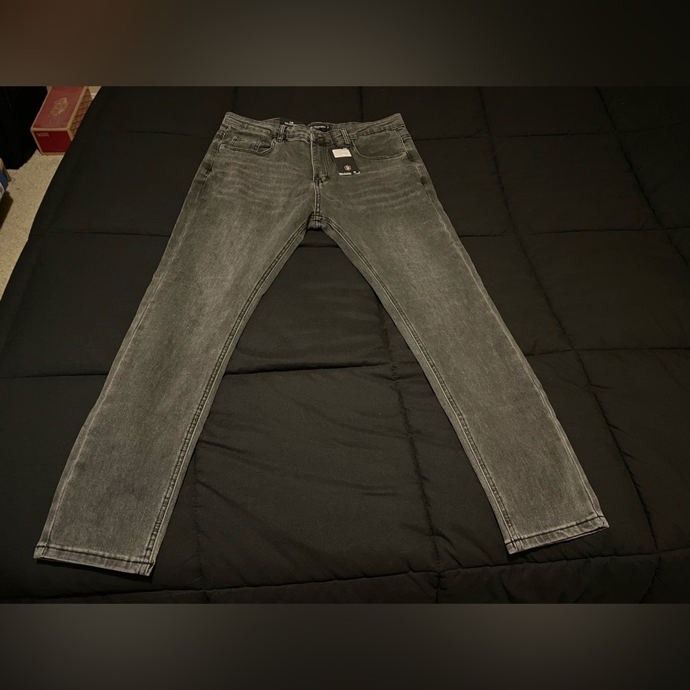 Bee Inspired men’s Serrano jeans slim straight fit 34/30 new with tags